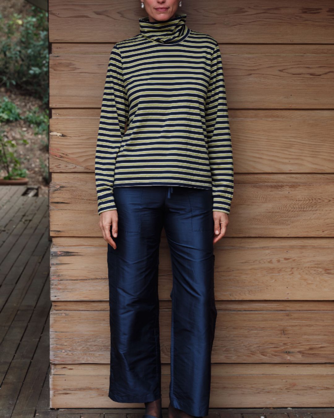 Donni Navy Ankle Pants on model for MHN | Michael Hayes Newport | Michael Hayes Newport